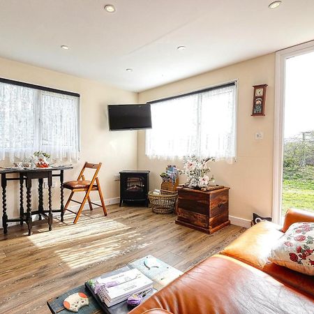 Two Hoots Chalet Mundesley Bagian luar foto
