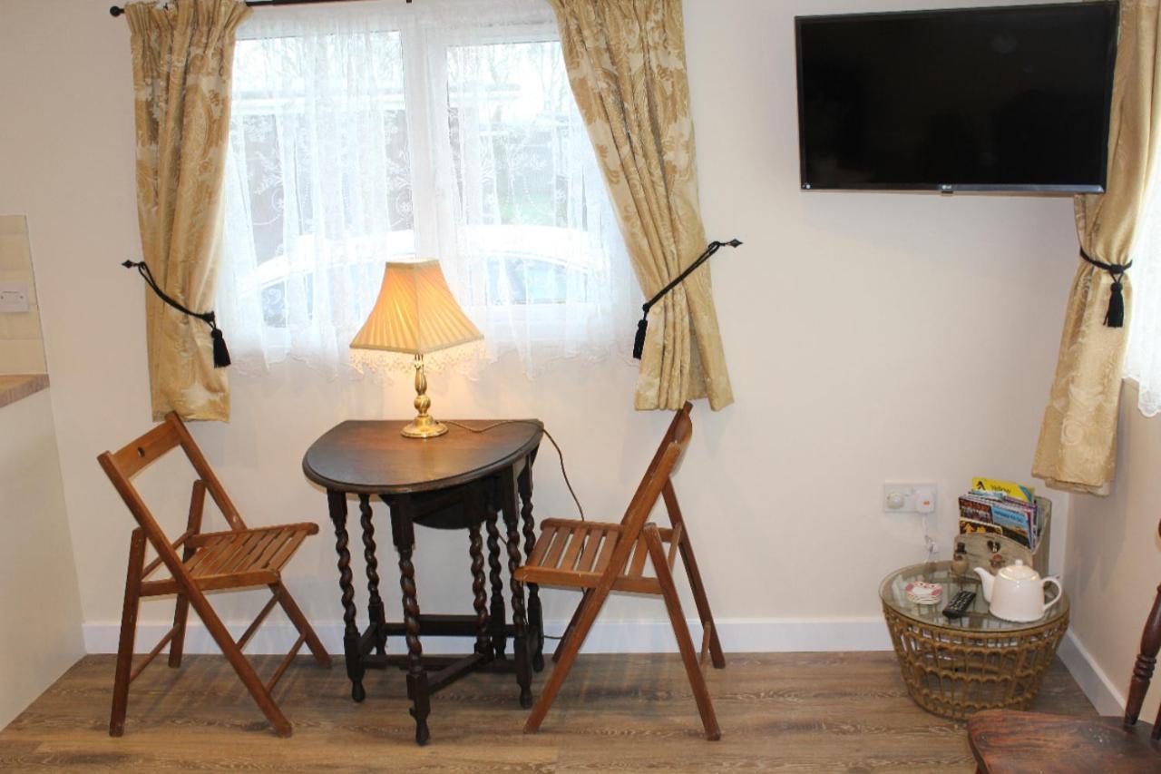 Two Hoots Chalet Mundesley Bagian luar foto