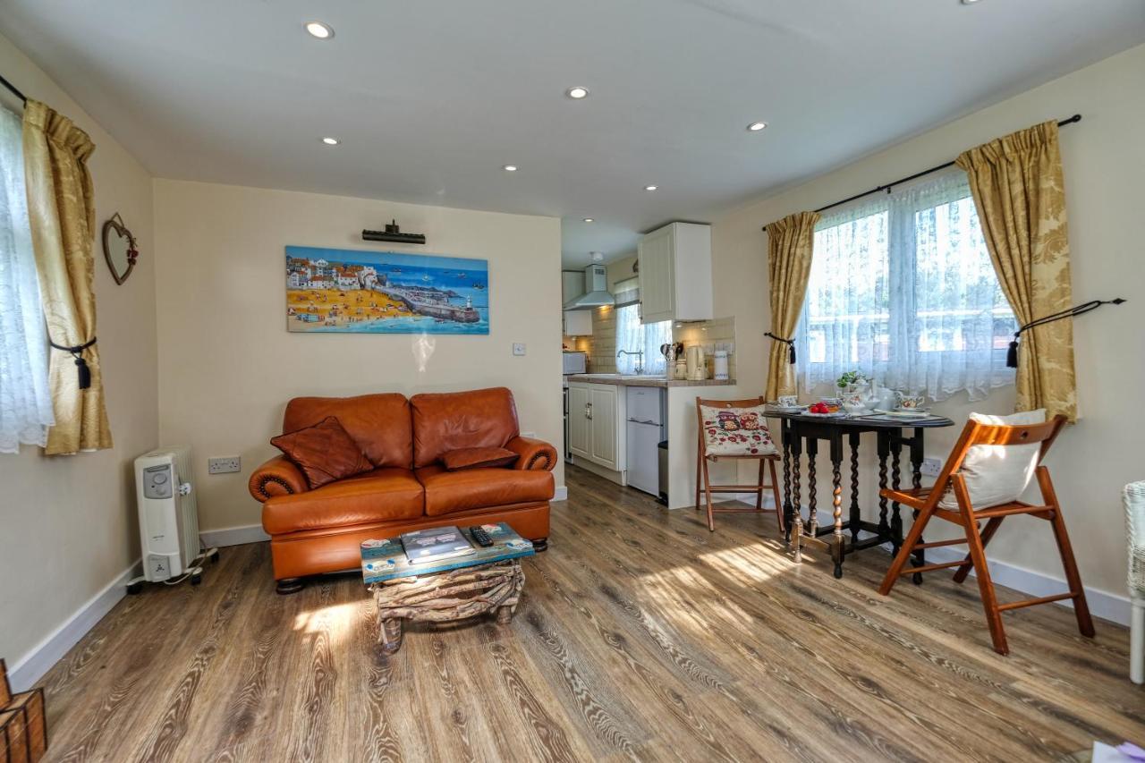 Two Hoots Chalet Mundesley Bagian luar foto